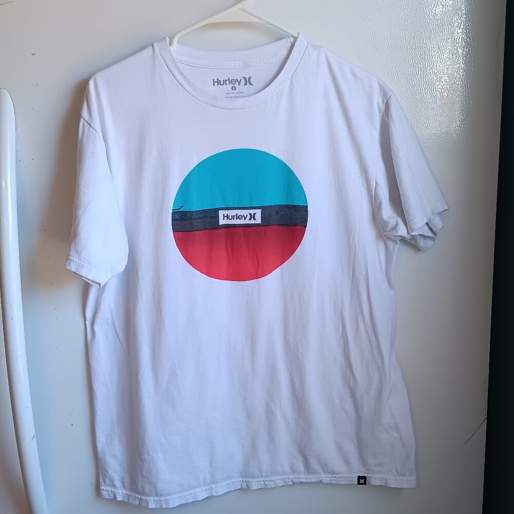 Mens  White  Hurley‎  Surf Short  Sleeve T-shirt  Size Large  Cotton  Logos C22